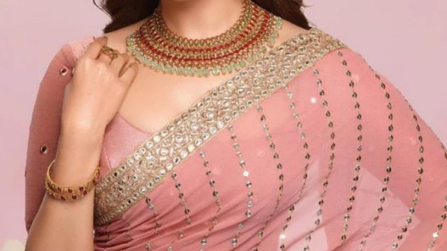 तमन्ना भाटिया की साड़ी में खूबसूरत 9 तस्वीरें