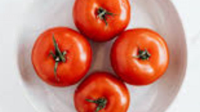 टमाटर खानें से क्या होता है? जानें इसके फायदें