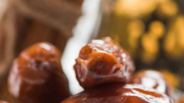 देसी घी को खजूर के साथ खाने से क्या होता है?