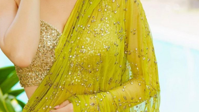 आमिर खान की को-स्टार की तस्वीर देख फैन्स ने पूछ लिया सवाल