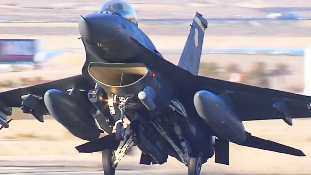 F-16 fighter jet