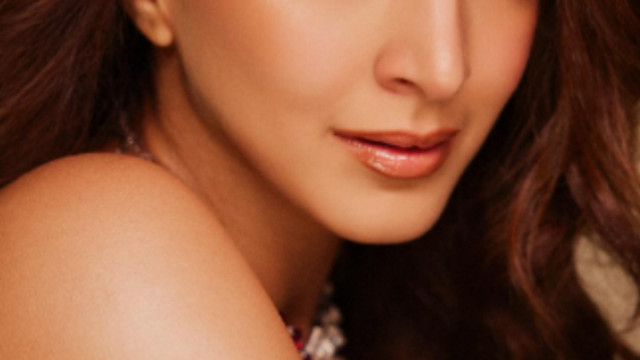 फिश कट लहंगा विद क्रोसेट, कियारा आडवानी का शानदार लुक