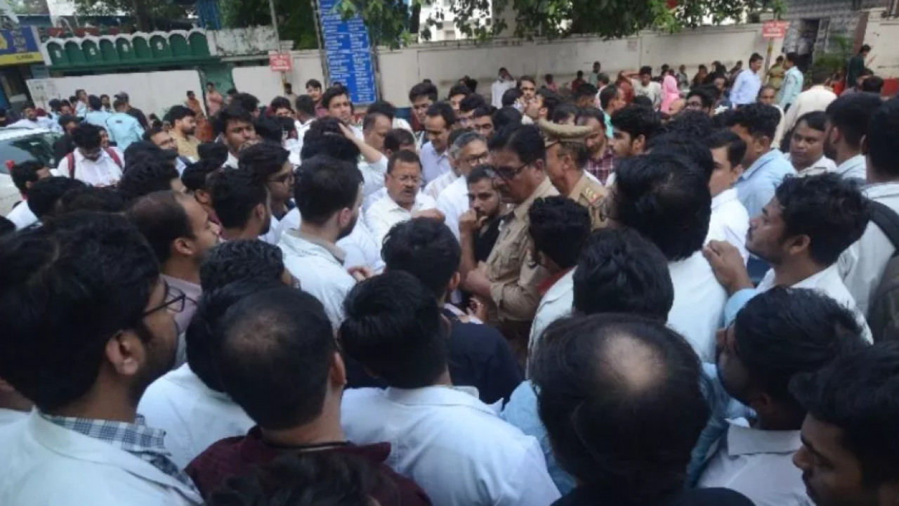 KGMU Lucknow Nursing Staff Assault