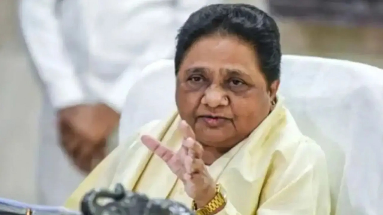 Mayawati SP Congress attack