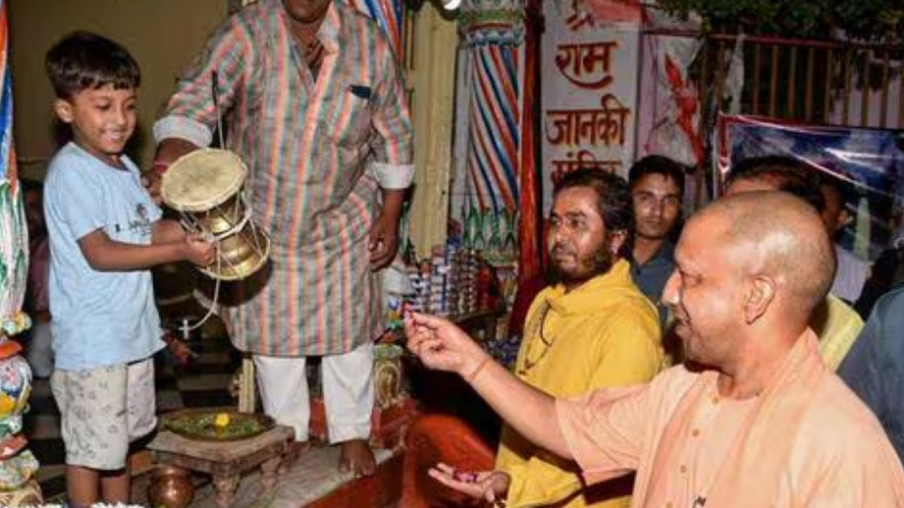 Yogi Adityanath Varanasi visit